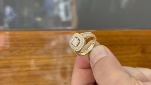 14 Ayar Altın Baget Taşlı Yüzük - bende