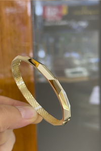 14 Ayar Altın Geo Kelepçe - bende