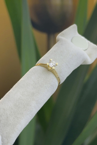 14 Ayar Altın Tektaş Yüzük - bende