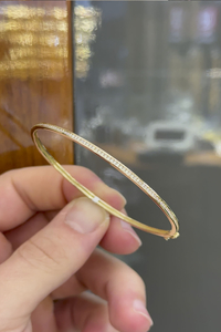 14 Ayar Altın Yarım Tur Taşlı Kelepçe - bende