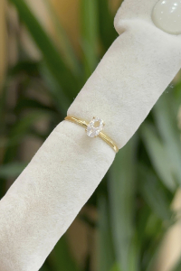 14 Ayar Altın Oval Tektaş Yüzük - bende