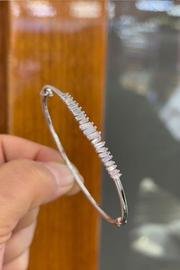 14 Ayar Beyaz Altın Yarım Tur Baget Kelepçe - bende