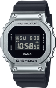 CASIO GM-5600U-1DR Erkek Kol Saati - 1